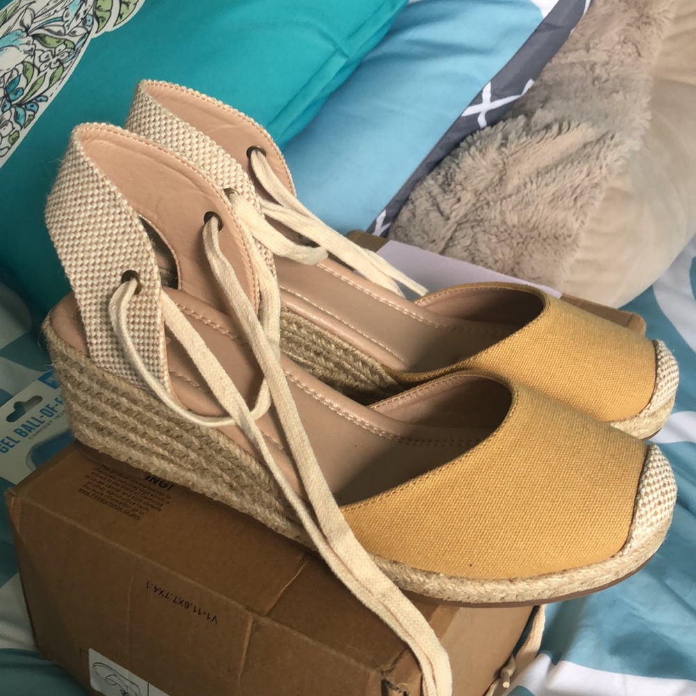 White and tan lace up platform sandals